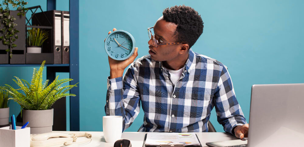 What Your Accountant Sees in 5 Minutes That You Might Miss for Months